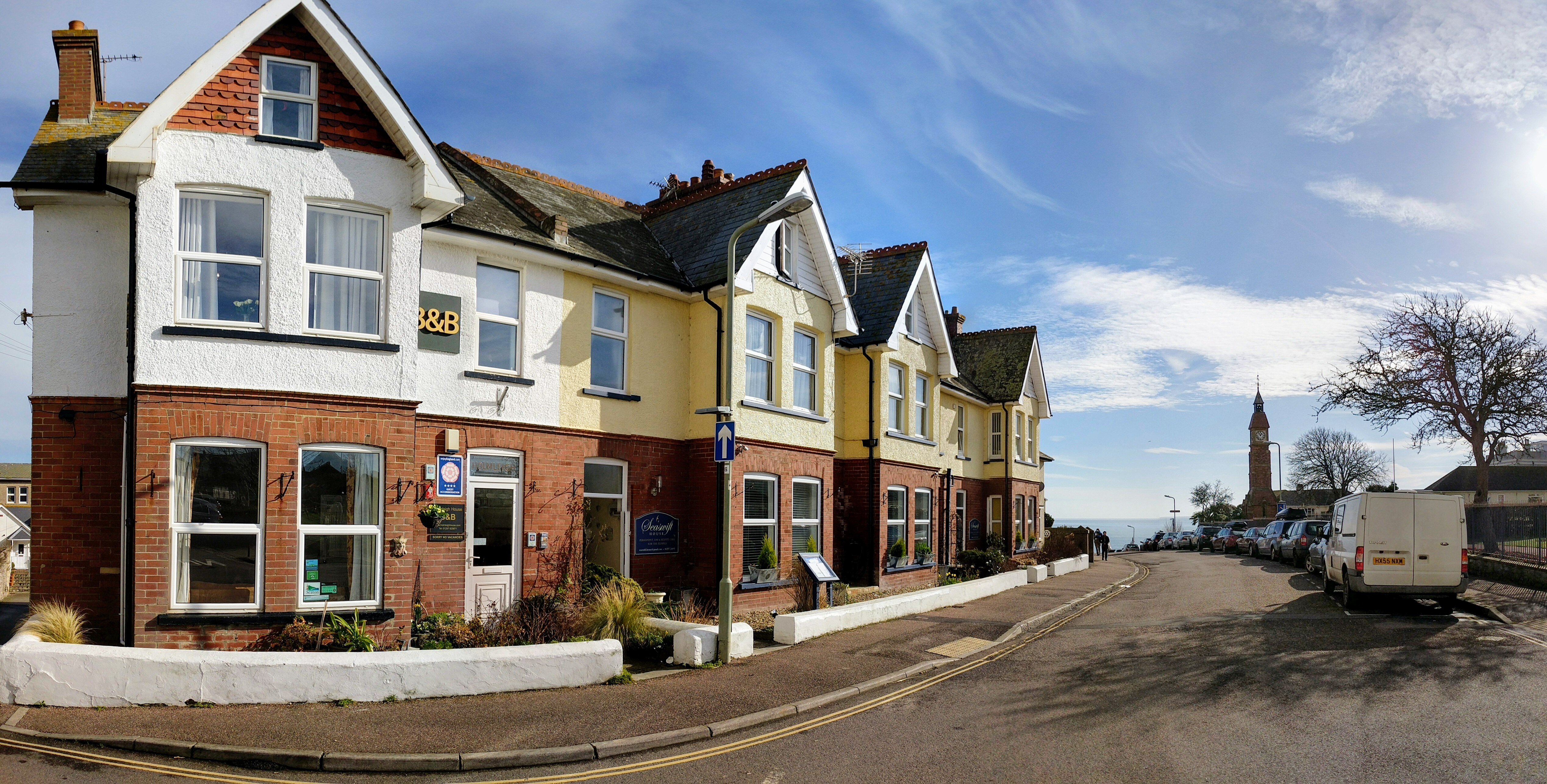 Holmleigh House B&B