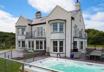 Llanlliana Coastal Retreat