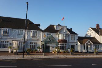 County Hotel